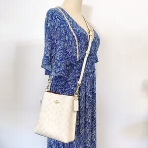 Coach CA582 Mollie Bucket Bag 22 In Signature Canvas In Gold/Chalk/Glacierwhite